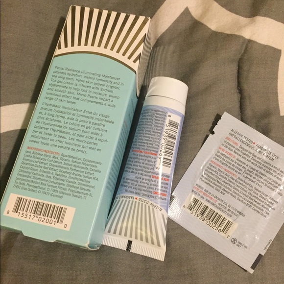 First aid beauty lot - Picture 3 of 3